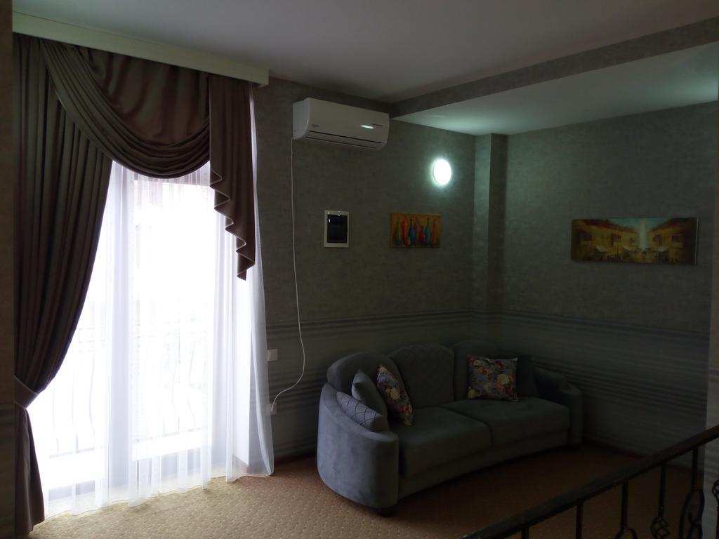 Hotel Salmer Tbilissi Extérieur photo